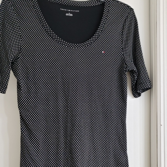 Tommy Hilfiger black and white dotted  top - Picture 1 of 3